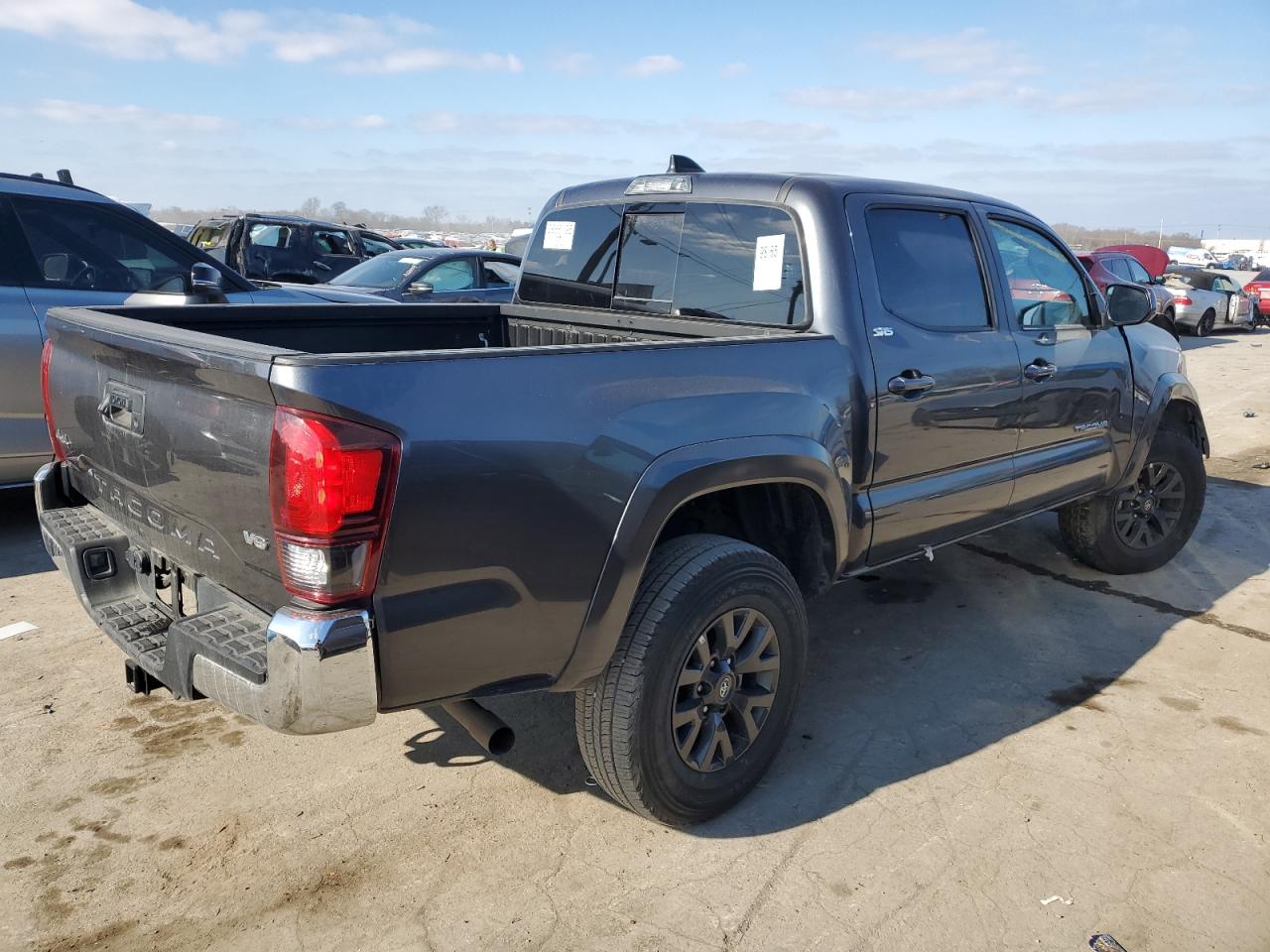 Image 3 of 2022 TOYOTA TACOMA DOUBLE CAB 2022 with VIN 3TMCZ5AN5NM493933