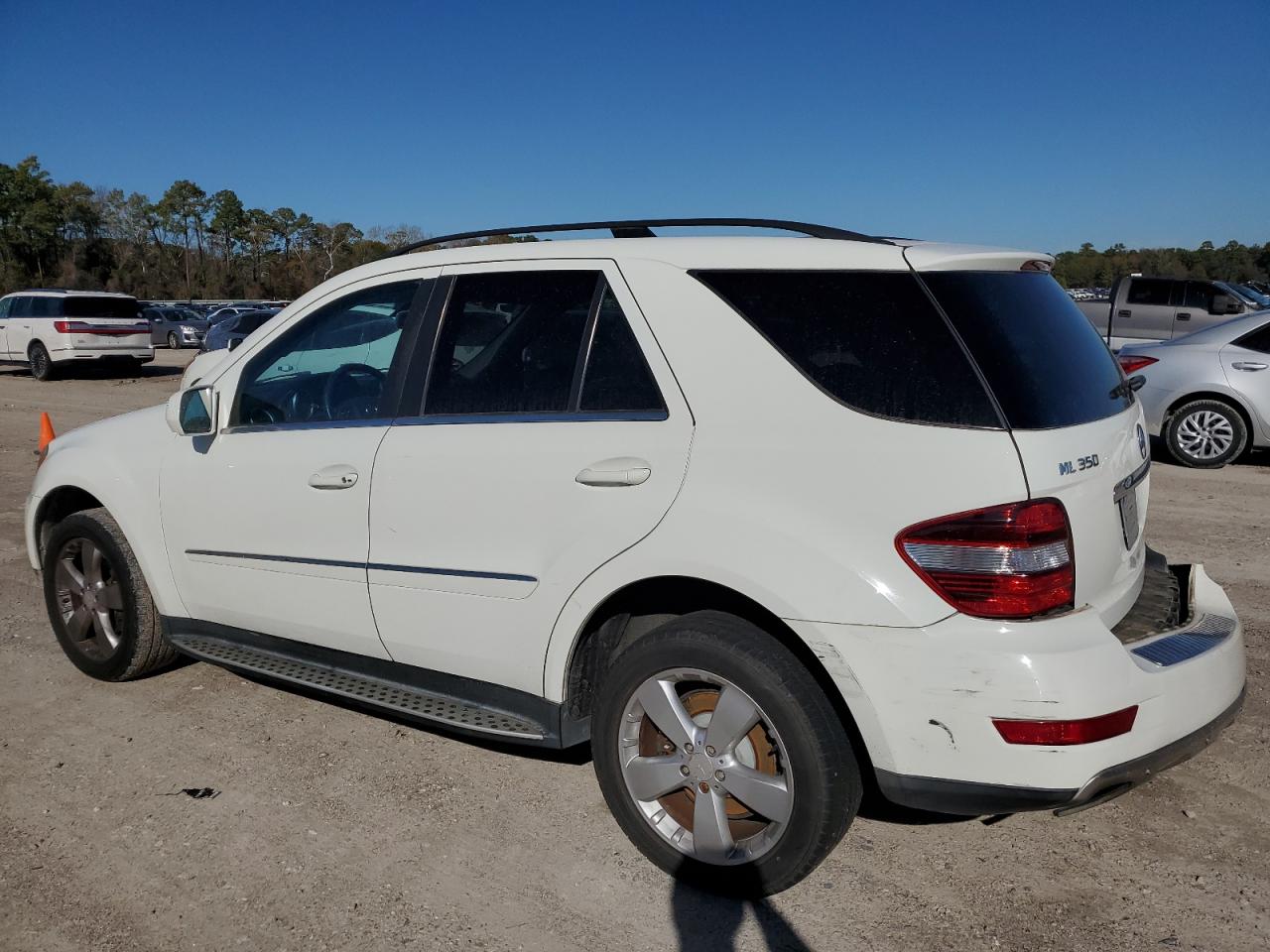 Obraz 2 z 2010 MERCEDES-BENZ ML 350 2010 z VIN 4JGBB5GB6AA536174
