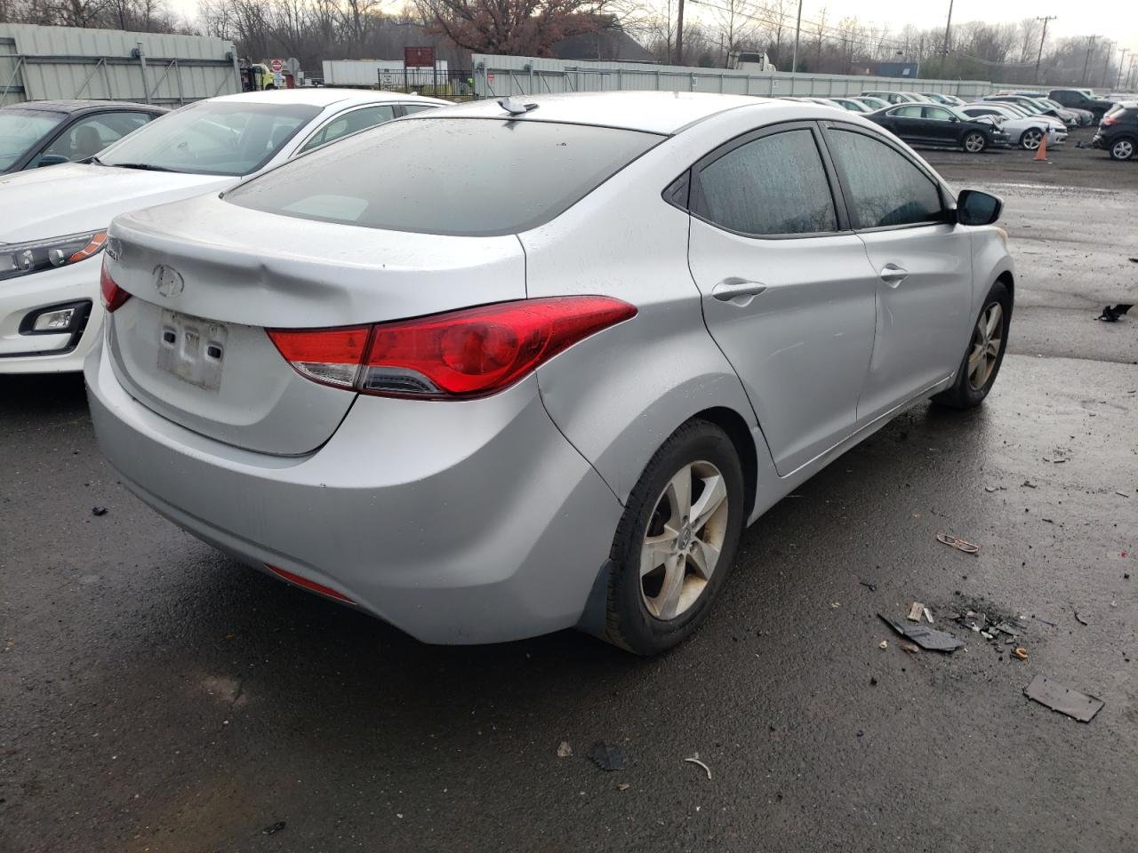 Obraz 3 z 2013 HYUNDAI ELANTRA GLS 2013 z VIN KMHDH4AE0DU757261