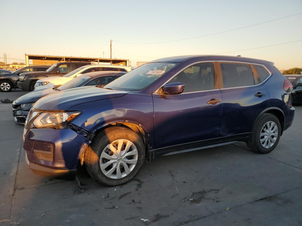 Obraz 1 z 2018 NISSAN ROGUE S 2018 z VIN JN8AT2MT8JW463163