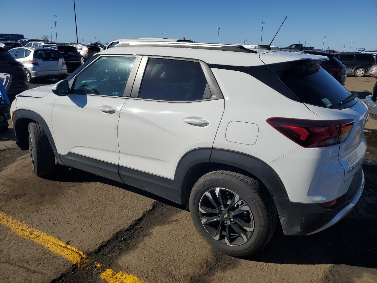 Изображение 2 2021 CHEVROLET TRAILBLAZER LT 2021 с VIN KL79MPSL4MB156366