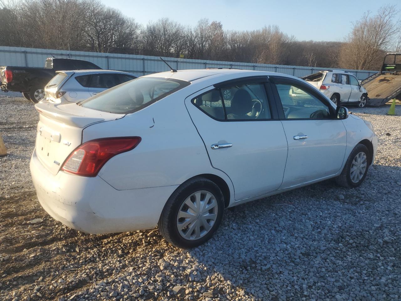 Image 3 of 2014 NISSAN VERSA S 2014 with VIN 3N1CN7AP4EK464723