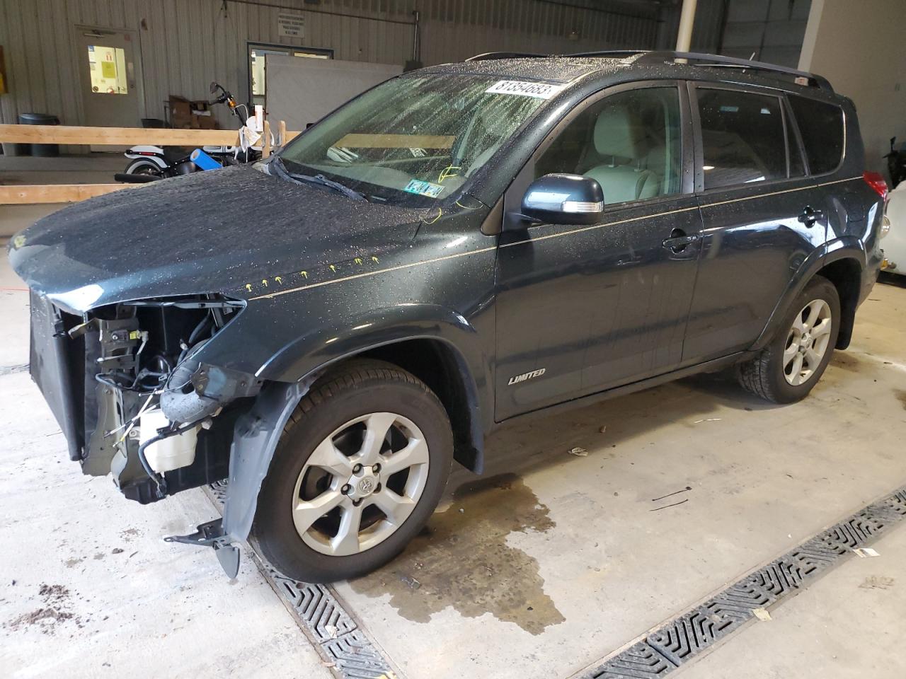 Image 1 of 2011 TOYOTA RAV4 LIMITED 2011 with VIN 2T3DK4DV6BW050053