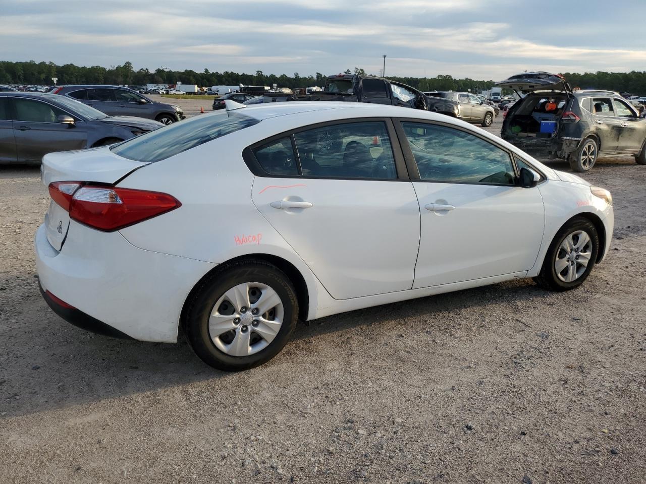 Obraz 3 z 2016 KIA FORTE LX 2016 z VIN KNAFK4A66G5613412