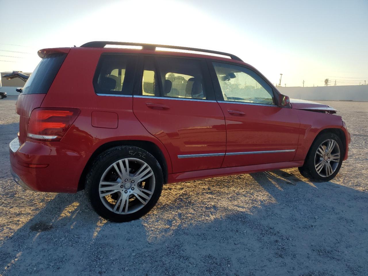 Image 3 of 2015 MERCEDES-BENZ GLK 350 2015 with VIN WDCGG5HB1FG432250