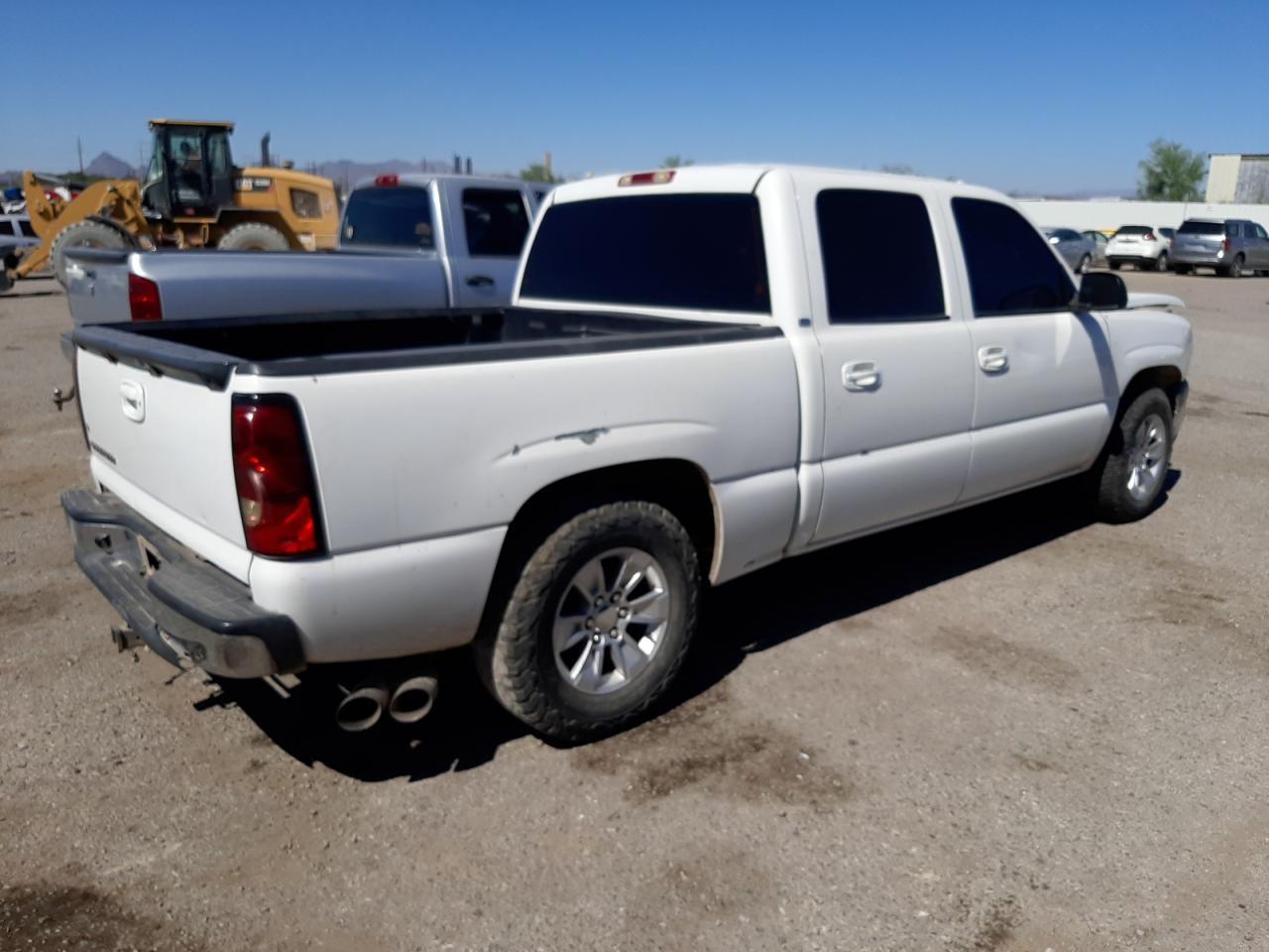 Obraz 3 z 2005 CHEVROLET SILVERADO C1500 2005 z VIN 2GCEC13T051245899
