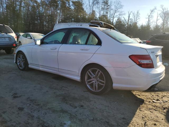 Obraz 2 z 2013 MERCEDES-BENZ C 300 4MATIC 2013 z VIN WDDGF8AB3DA883352