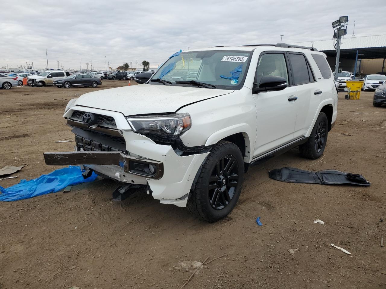 Изображение 1 2019 TOYOTA 4RUNNER SR5 2019 с VIN JTEBU5JR5K5682429