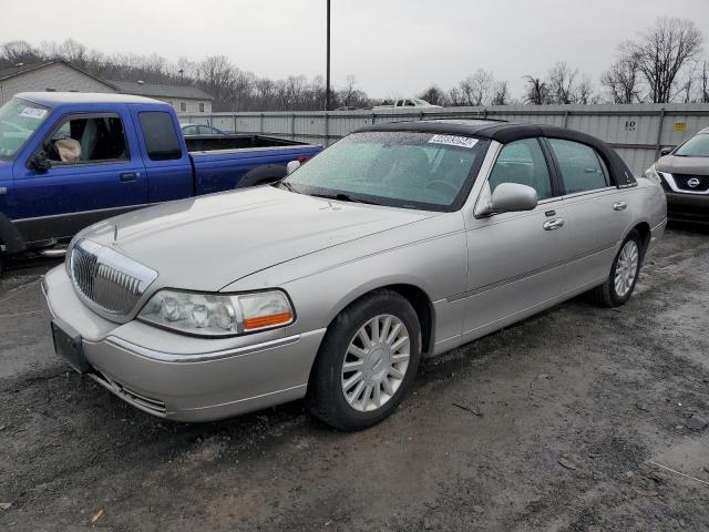 Image 1 of 2004 LINCOLN TOWN CAR ULTIMATE 2004 with VIN 1LNHM83W24Y619448
