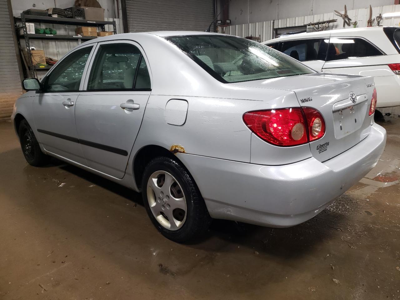 Изображение 2 2005 TOYOTA COROLLA CE 2005 с VIN 2T1BR32EX5C332565