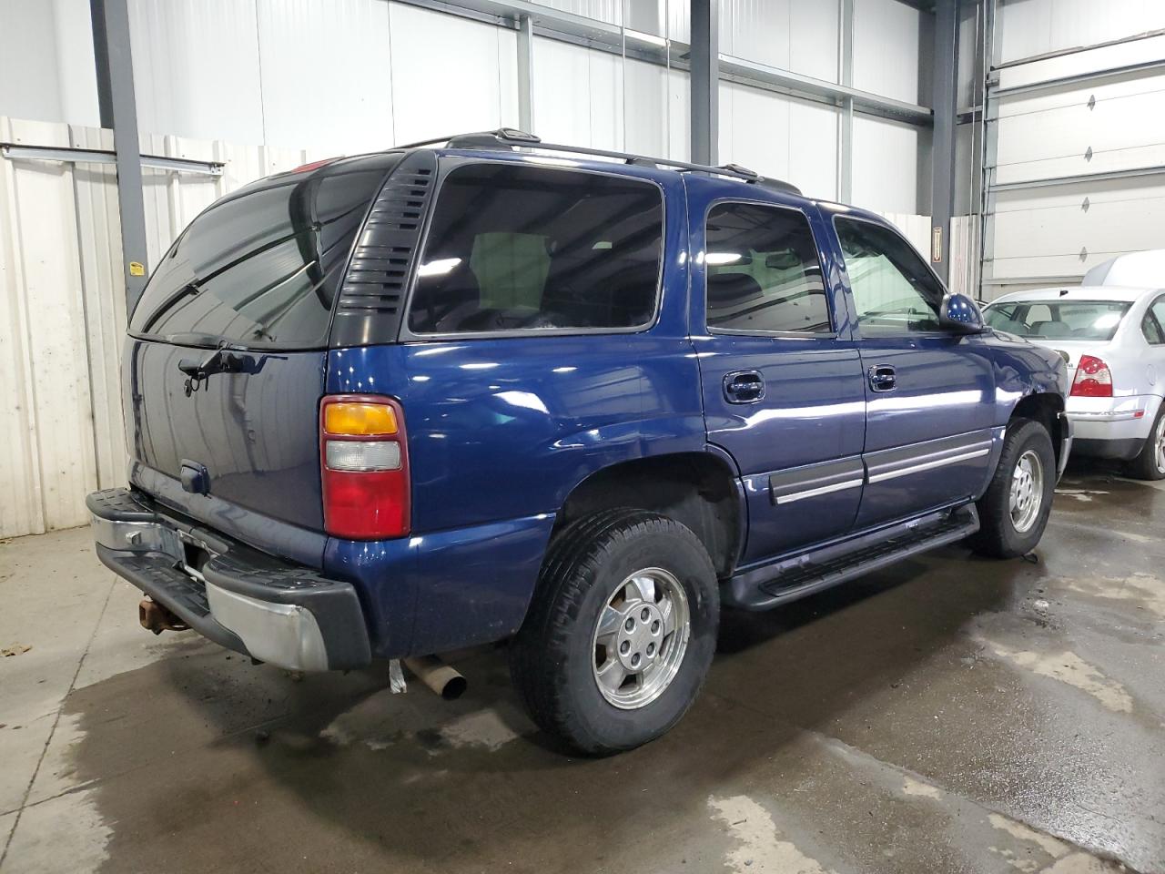 Image 3 of 2001 CHEVROLET TAHOE K1500 2001 with VIN 1GNEK13T91J131247