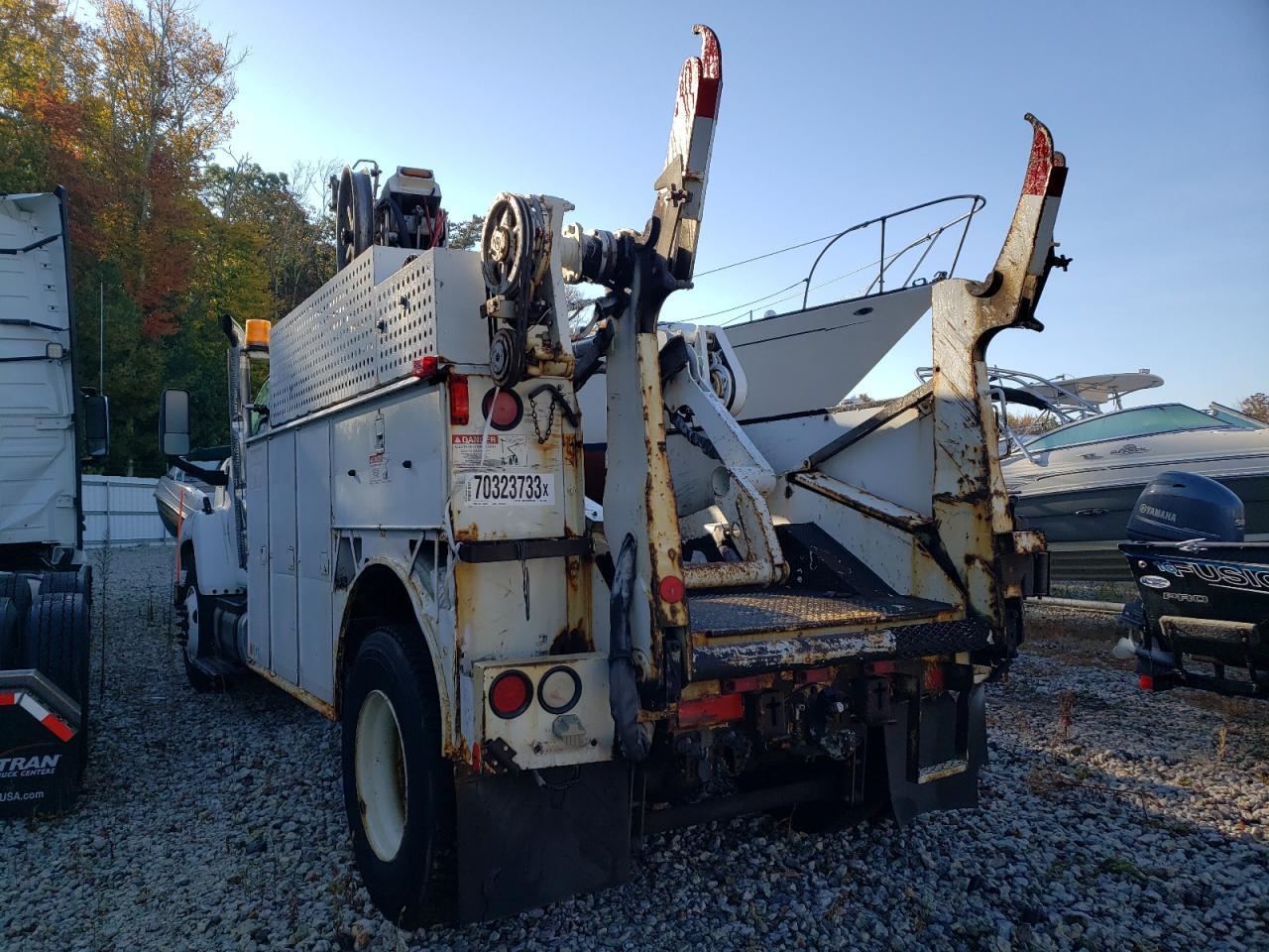 Image 3 of 2009 GMC C8500 C8C042 2009 with VIN 1GDP8C1B19F413382