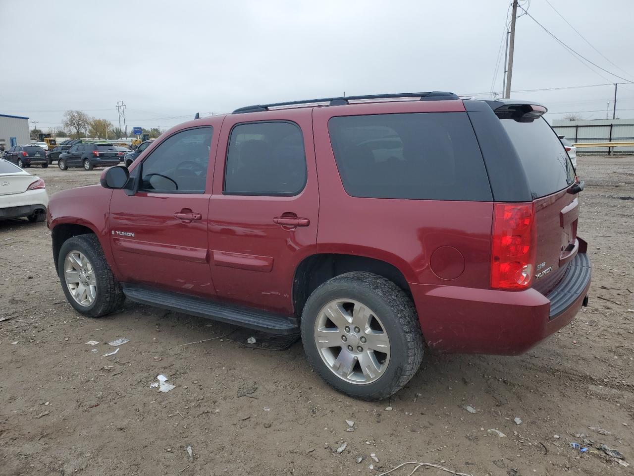 Image 2 of 2009 GMC YUKON SLE 2009 with VIN 1GKFC23009R119981