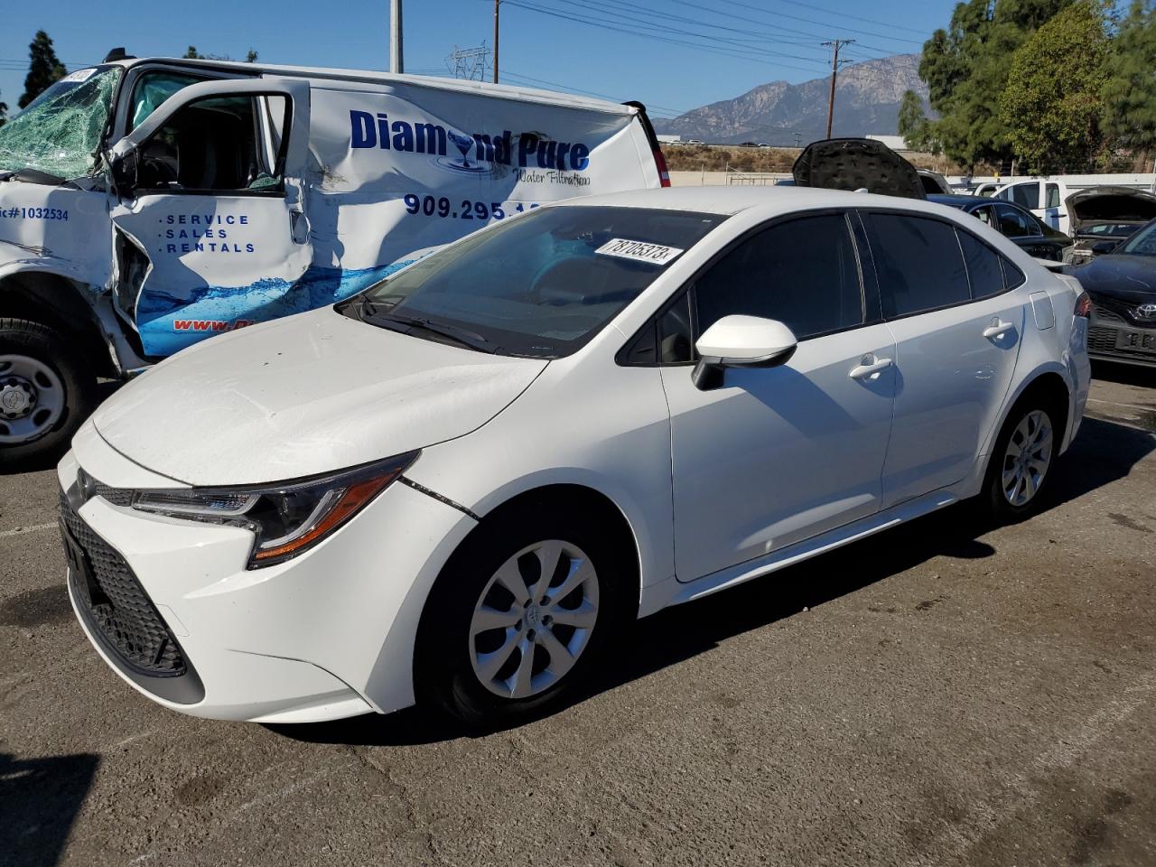 Изображение 1 2022 TOYOTA COROLLA LE 2022 с VIN JTDEPMAE3N3029565