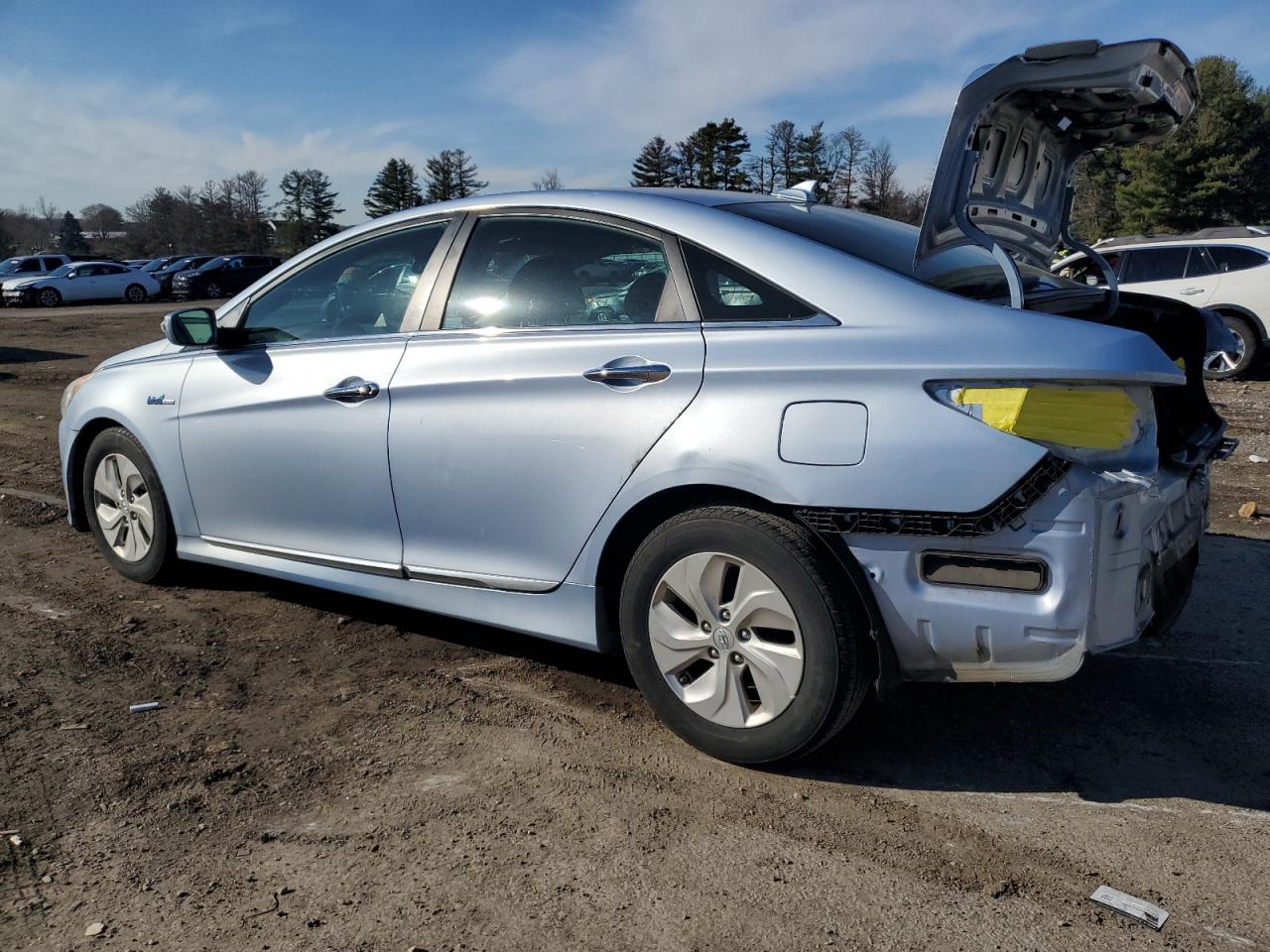 Obraz 2 z 2013 HYUNDAI SONATA HYBRID 2013 z VIN KMHEC4A4XDA067044