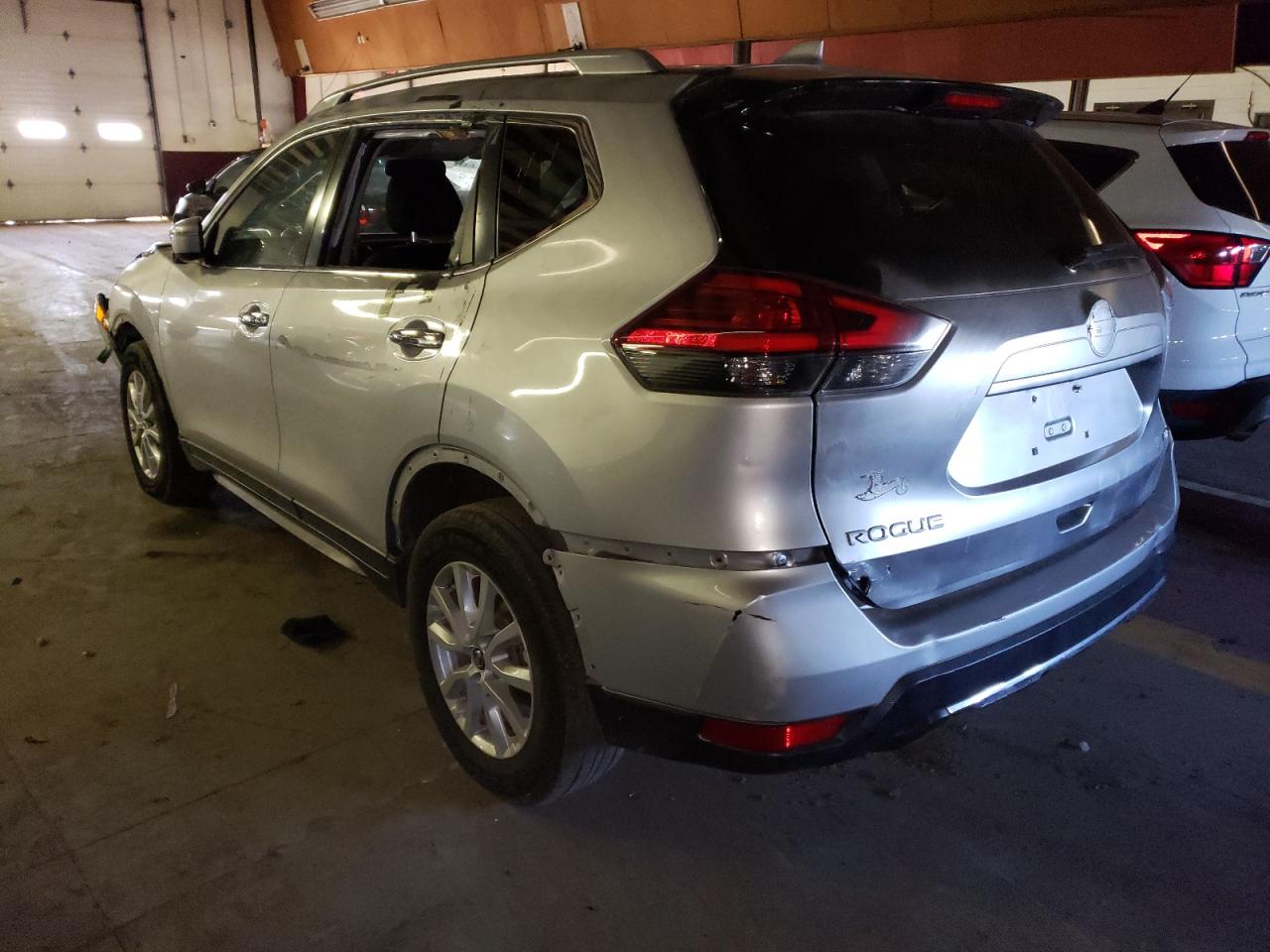 Изображение 2 2018 NISSAN ROGUE S 2018 с VIN JN8AT2MV8JW303429