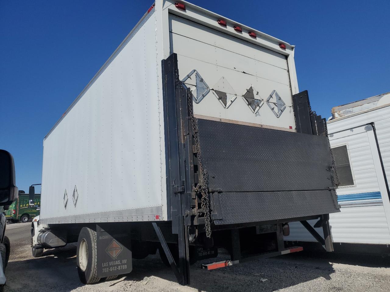 Obraz 3 z 2013 INTERNATIONAL 4000 4300 2013 z VIN 1HTMMAAL1DH340241