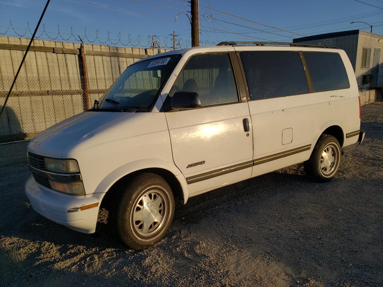 Obraz 1 z 1996 CHEVROLET ASTRO  1996 z VIN 1GNDM19WXTB185712