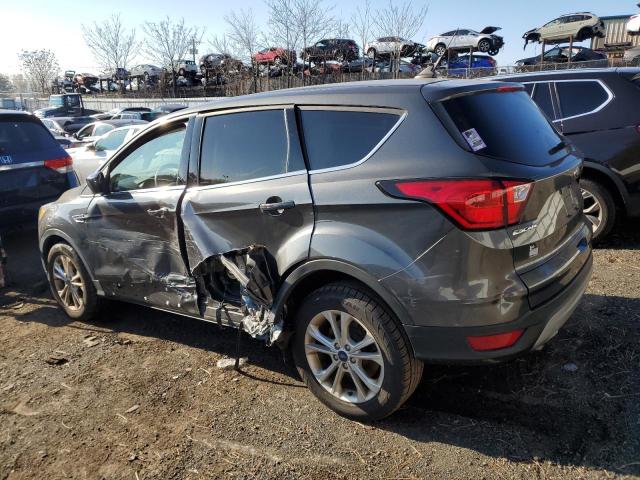 Obraz 2 z 2019 FORD ESCAPE SE 2019 z VIN 1FMCU9GD8KUC18158