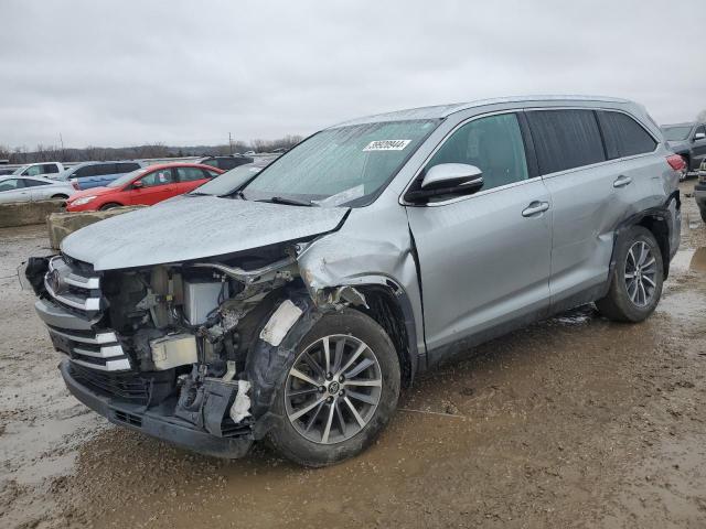 Obraz 1 z 2019 TOYOTA HIGHLANDER SE 2019 z VIN 5TDJZRFH9KS611589