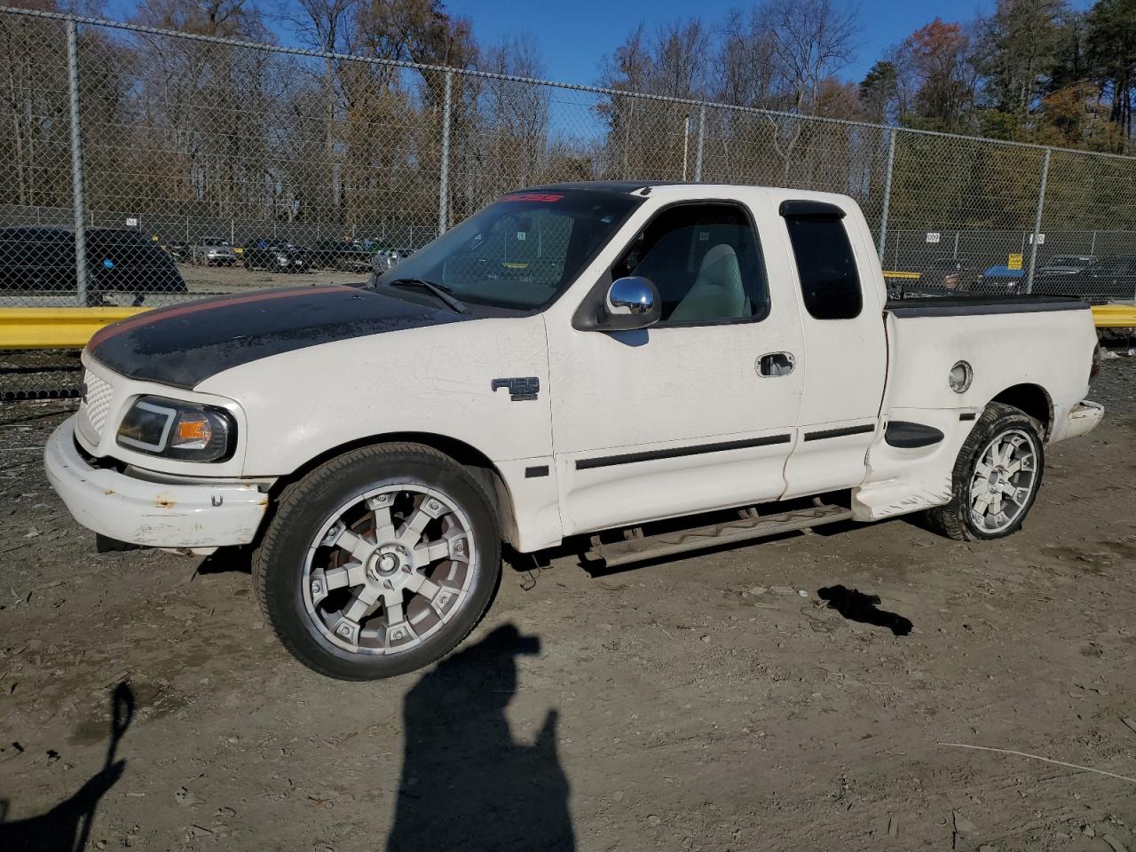 Image 1 of 2000 FORD F150  2000 with VIN 2FTRX07L7YCA38784