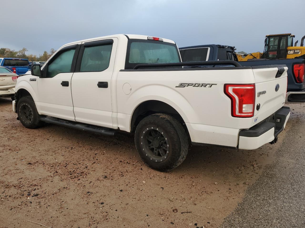 Obraz 2 z 2015 FORD F150 SUPERCREW 2015 z VIN 1FTEW1C88FKD74364