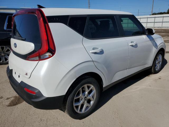 Image 3 of 2020 KIA SOUL LX 2020 with VIN KNDJ23AU4L7040269
