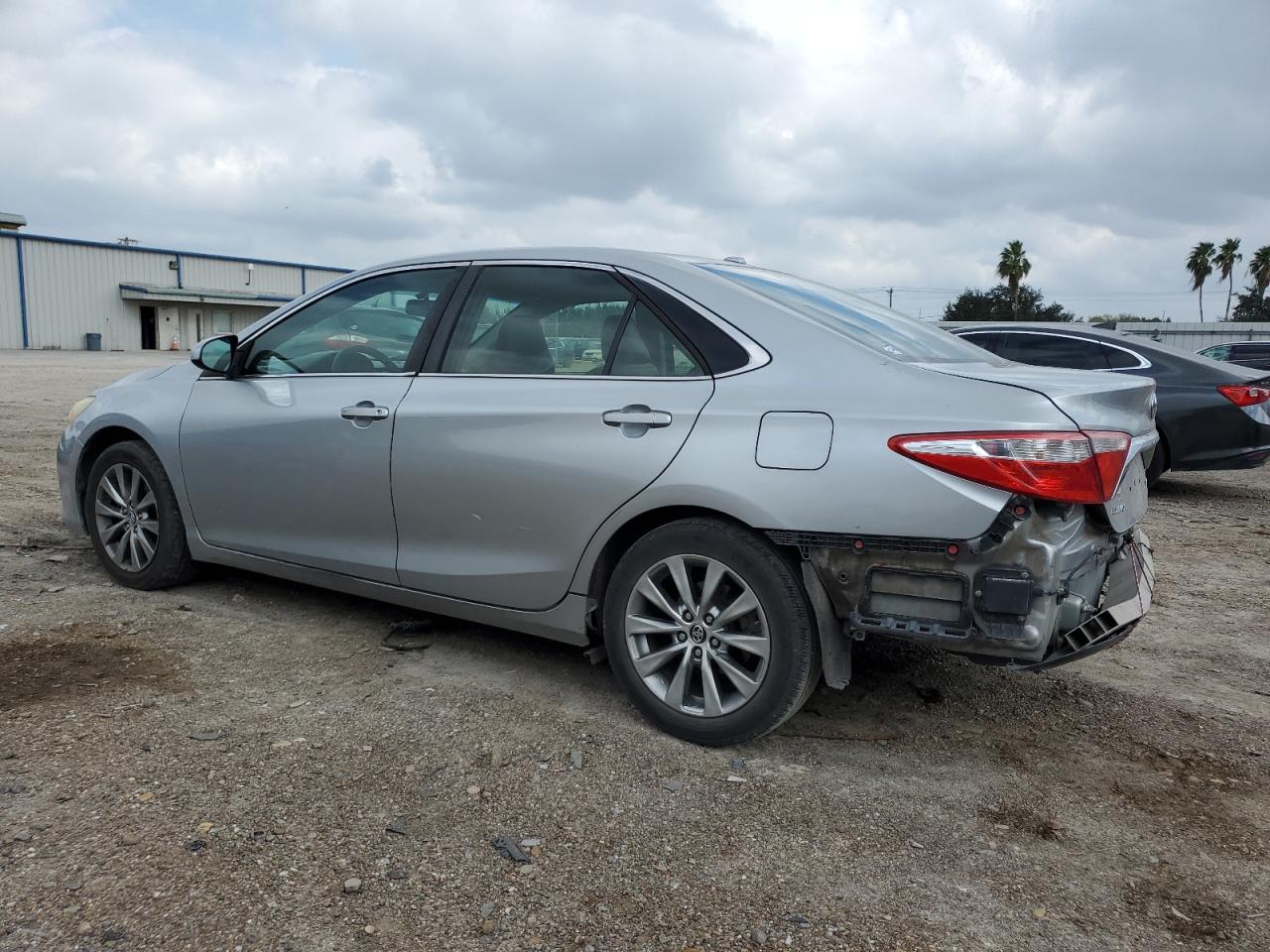 Изображение 2 2015 TOYOTA CAMRY LE 2015 с VIN 4T1BF1FK5FU931144