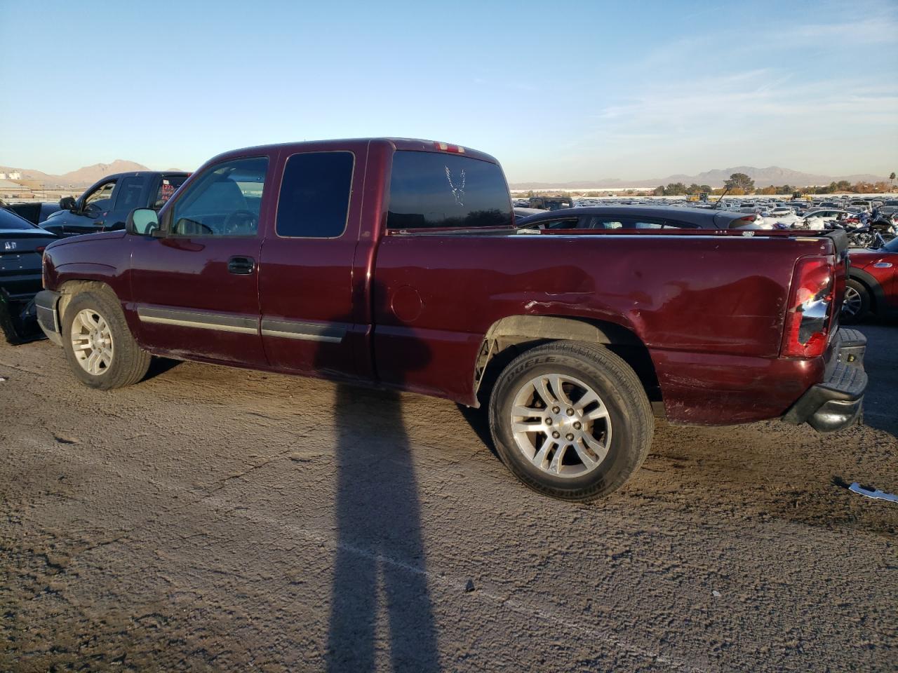 Изображение 2 2003 CHEVROLET SILVERADO C1500 2003 с VIN 2GCEC19V331361829