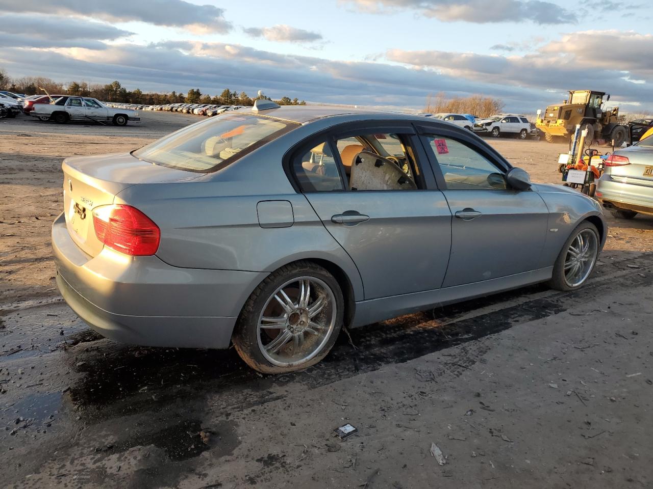 Изображение 3 2006 BMW 325 I 2006 с VIN WBAVB13596KX48950