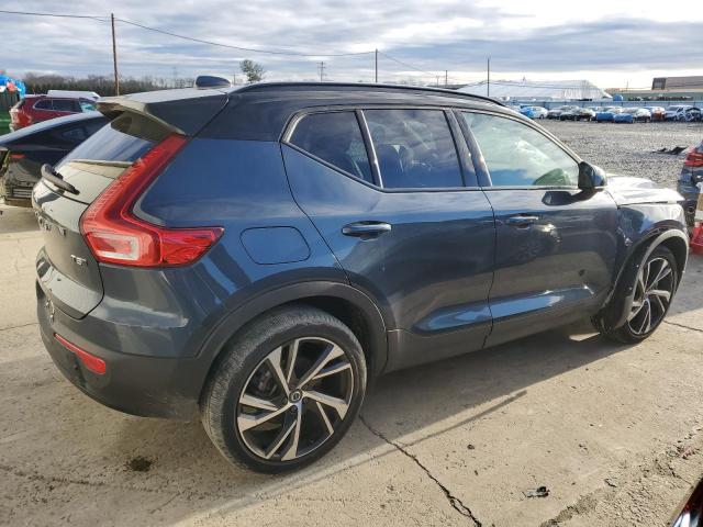 Image 3 of 2022 VOLVO XC40 T5 R-DESIGN 2022 with VIN YV4162UMXN2779802