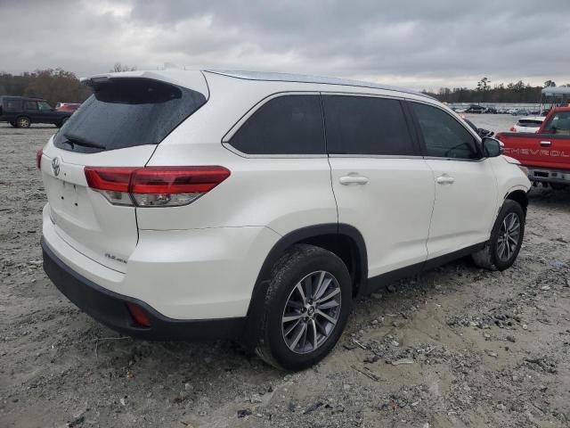 Obraz 3 z 2019 TOYOTA HIGHLANDER SE 2019 z VIN 5TDJZRFH2KS568651