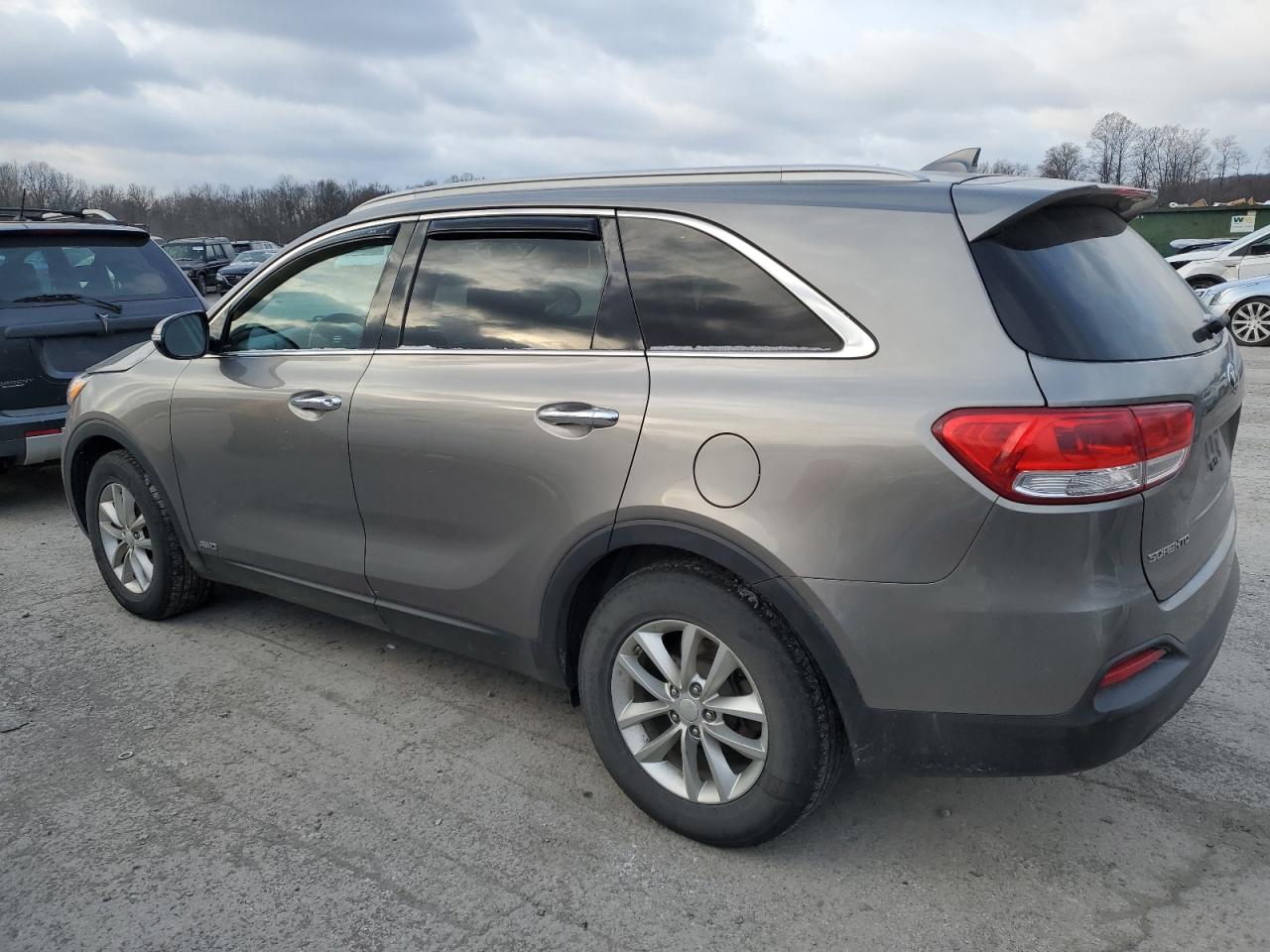 Obraz 2 z 2017 KIA SORENTO LX 2017 z VIN 5XYPGDA39HG192423