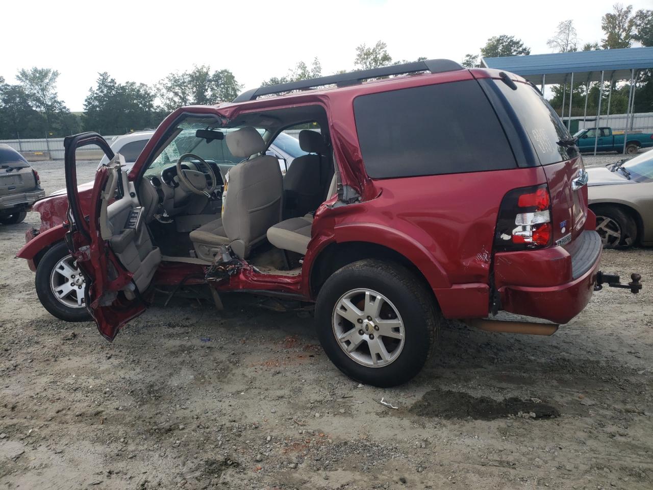 Изображение 2 2007 FORD EXPLORER XLT 2007 с VIN 1FMEU63E87UB37934