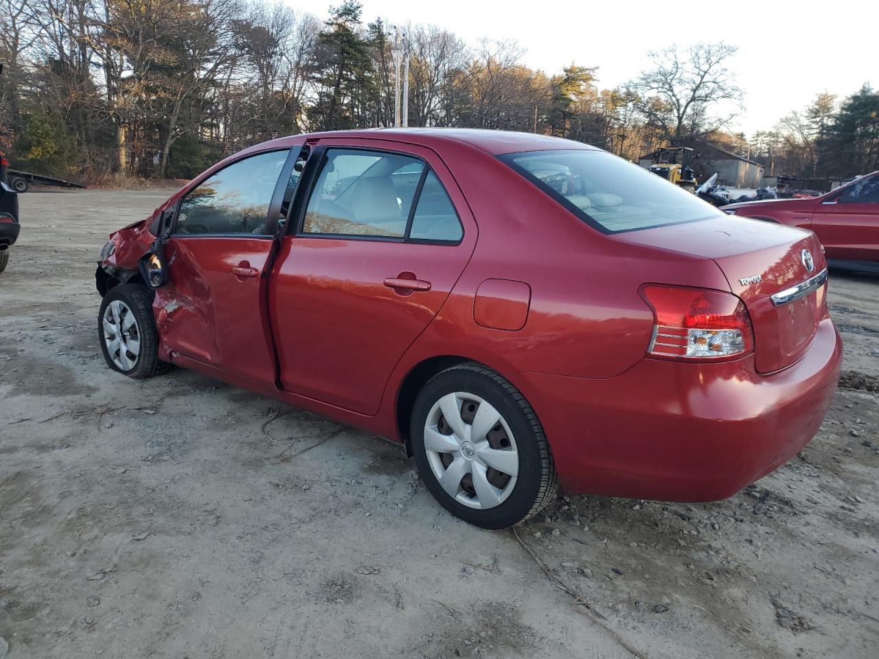 Image 2 of 2007 TOYOTA YARIS  2007 with VIN JTDBT923771185504