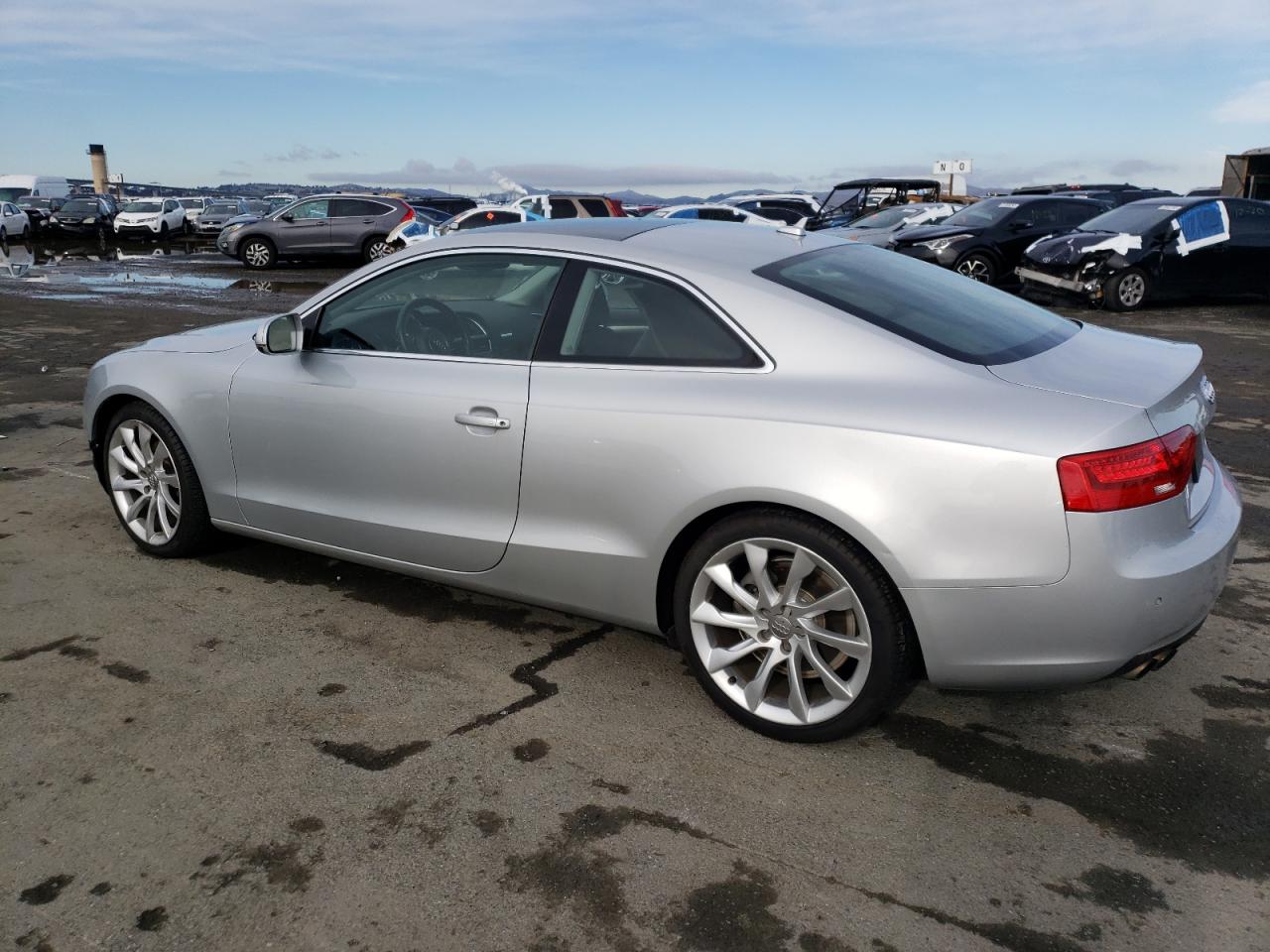 Изображение 2 2013 AUDI A5 PREMIUM PLUS 2013 с VIN WAULFAFR6DA017244