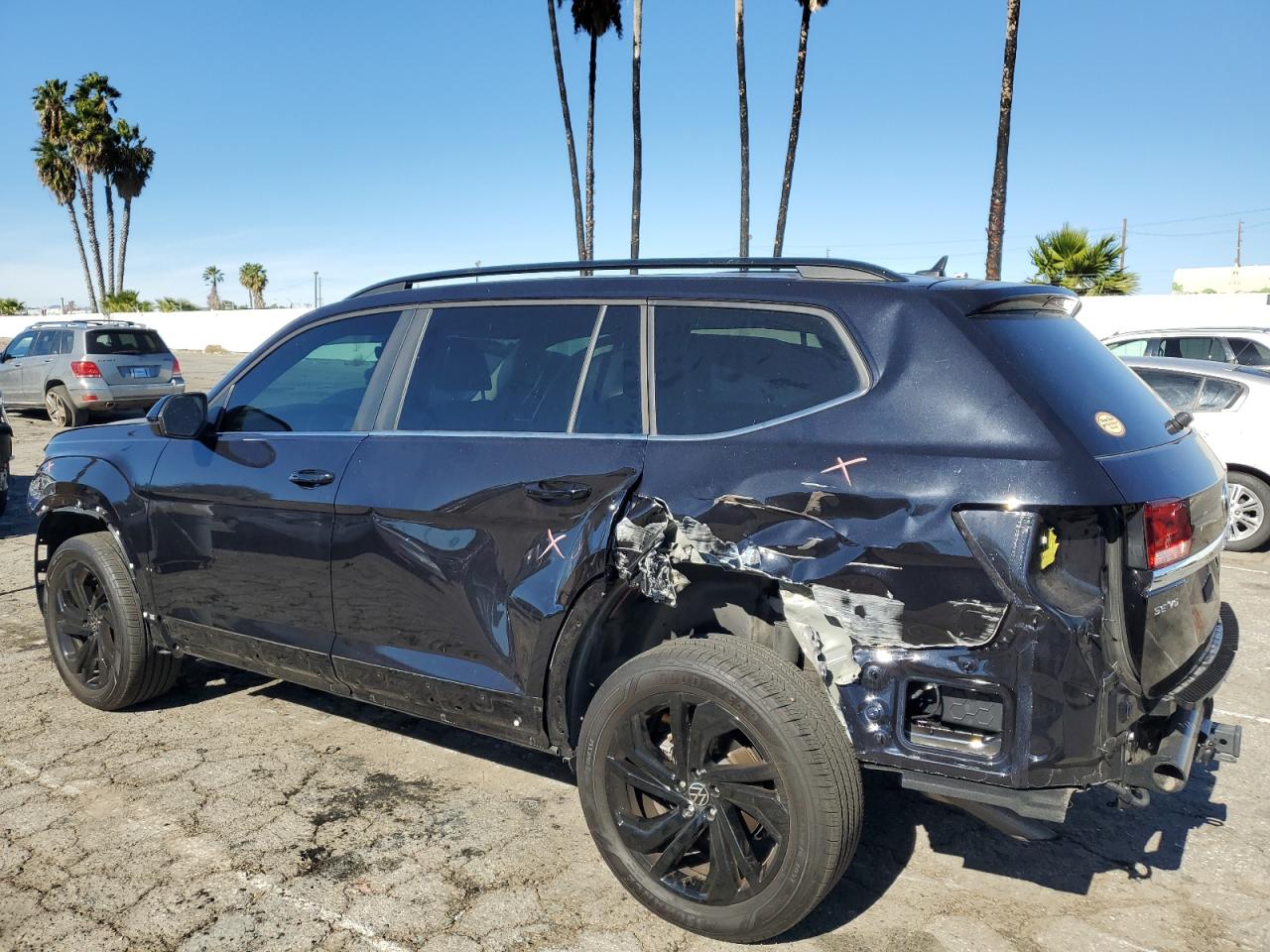Obraz 2 z 2022 VOLKSWAGEN ATLAS SE 2022 z VIN 1V2JR2CA6NC559339