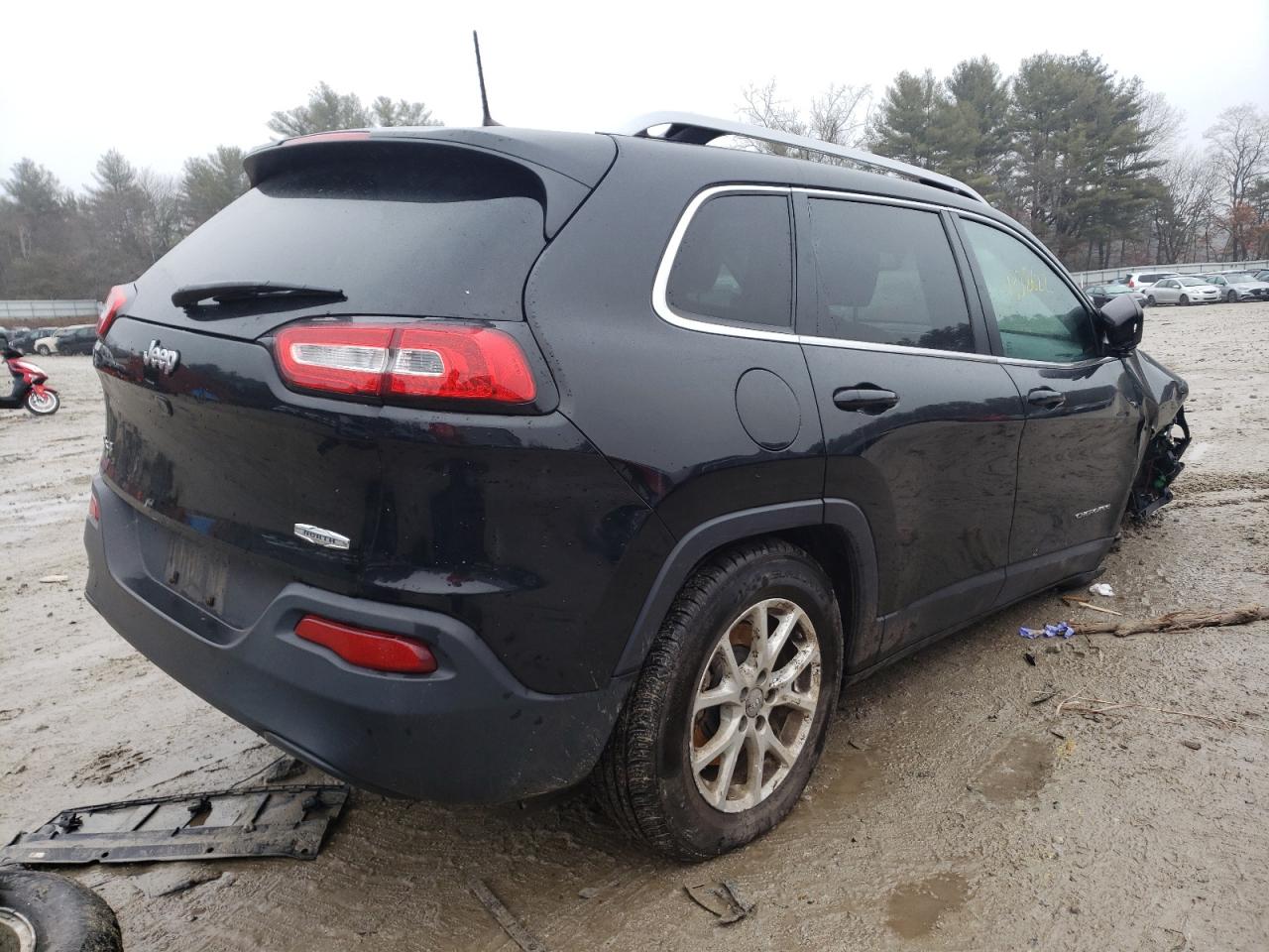 Image 3 of 2017 JEEP CHEROKEE LATITUDE 2017 with VIN 1C4PJMCB3HW575508