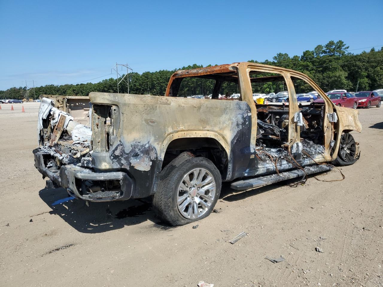 Изображение 3 2021 GMC SIERRA K1500 DENALI 2021 с VIN 3GTU9FET1MG344550