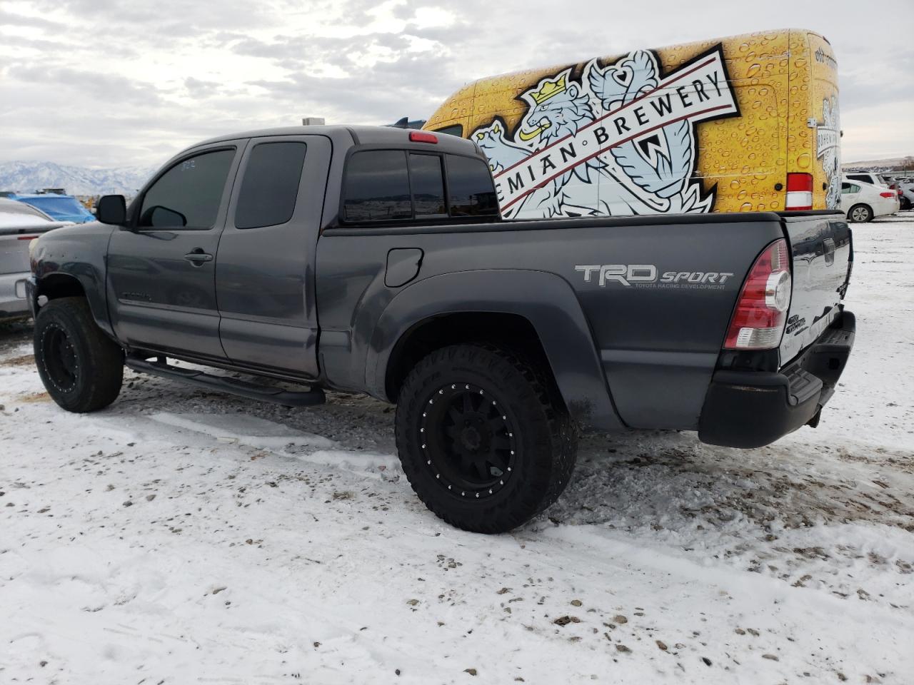 Image 2 of 2015 TOYOTA TACOMA PRERUNNER ACCESS CAB 2015 with VIN 5TFTU4GN3FX078010