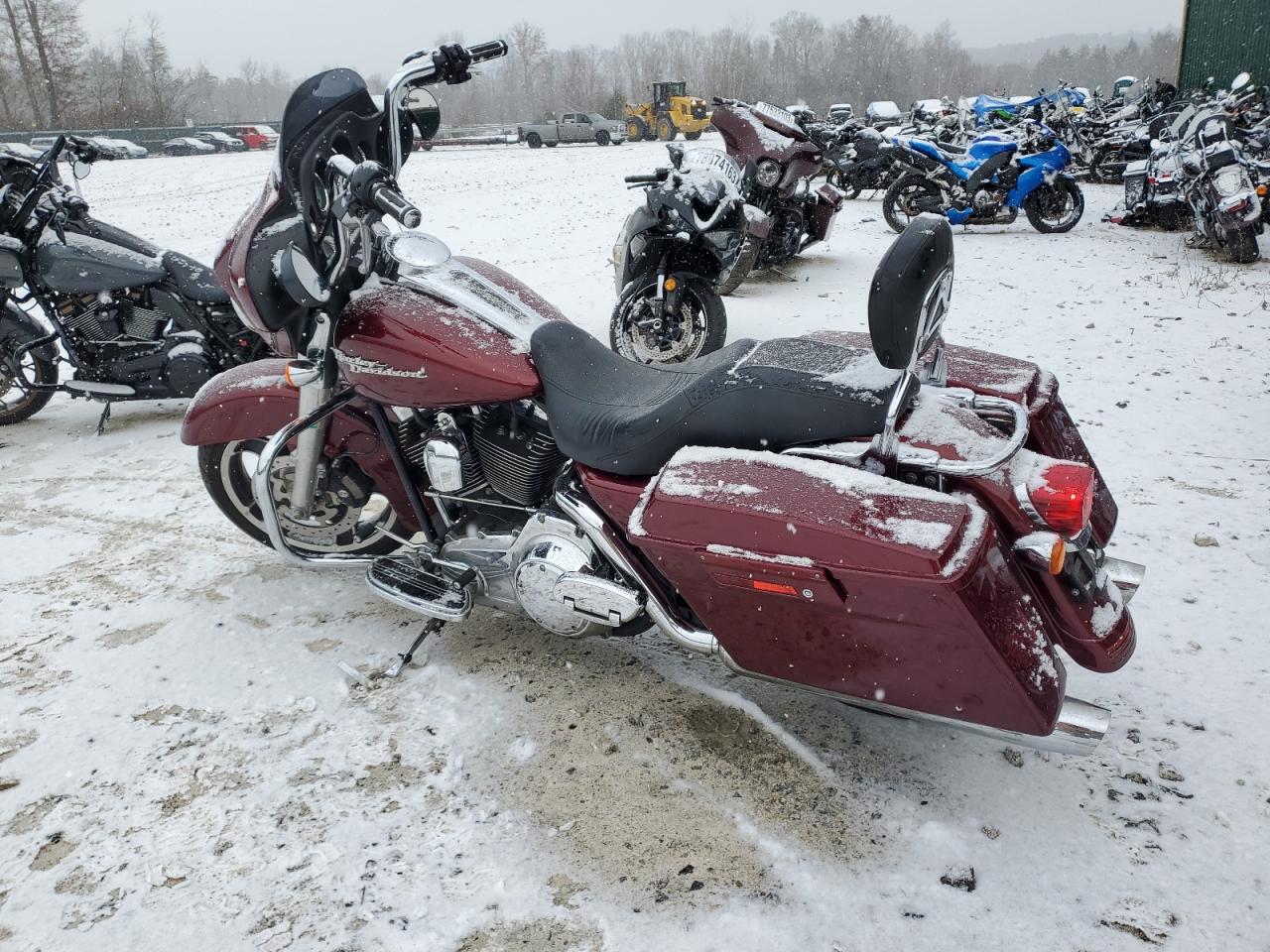 Image 3 of 2008 HARLEY-DAVIDSON FLHX  2008 with VIN 1HD1KB4108Y684735