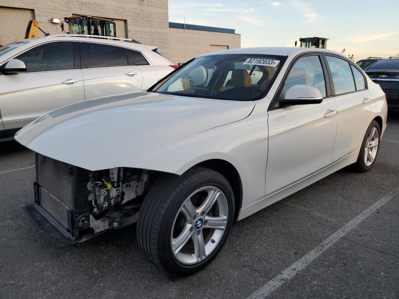 Obraz 1 z 2014 BMW 320 I XDRIVE 2014 z VIN WBA3C3C53EP660929