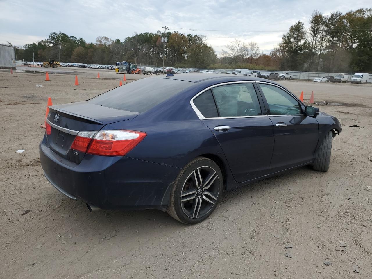 Изображение 3 2014 HONDA ACCORD EXL 2014 с VIN 1HGCR3F88EA015351