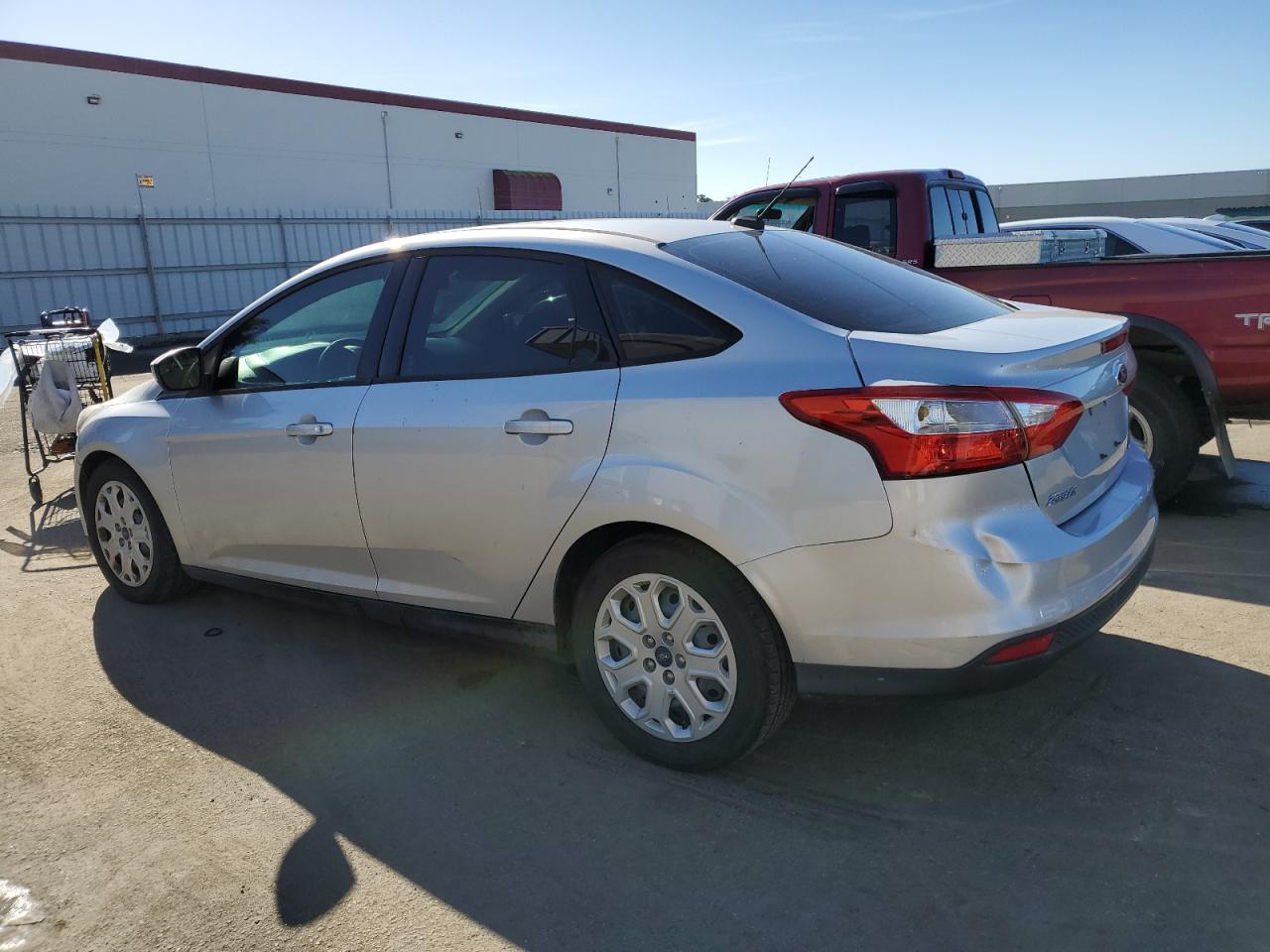 Изображение 2 2012 FORD FOCUS SE 2012 с VIN 1FAHP3F20CL375159