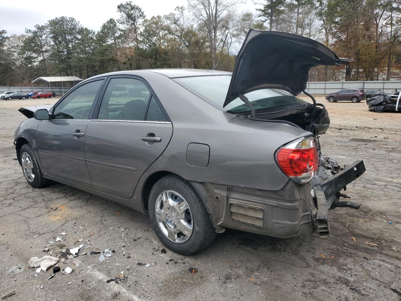 Изображение 2 2005 TOYOTA CAMRY LE 2005 с VIN 4T1BE32K65U618400