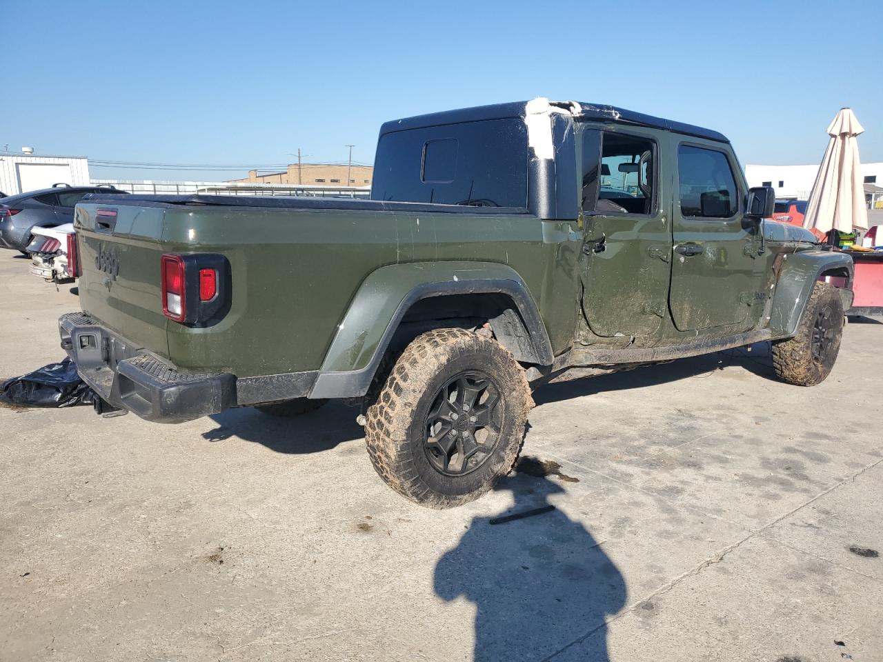 Image 3 of 2023 JEEP GLADIATOR SPORT 2023 with VIN 1C6HJTAG9PL530738