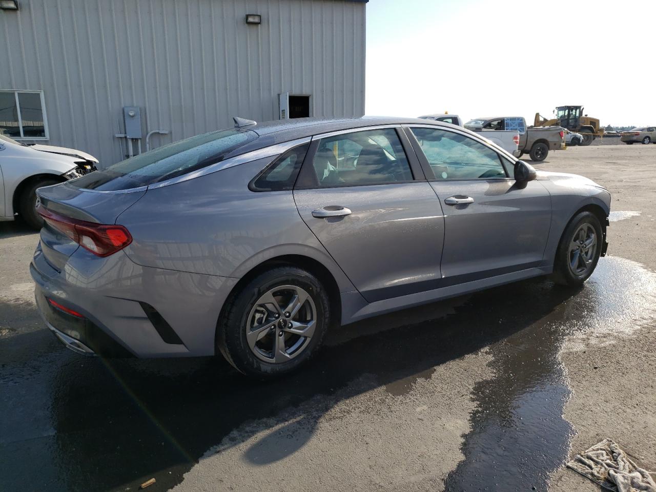 Image 3 of 2022 KIA K5 LXS 2022 with VIN 5XXG14J23NG138088