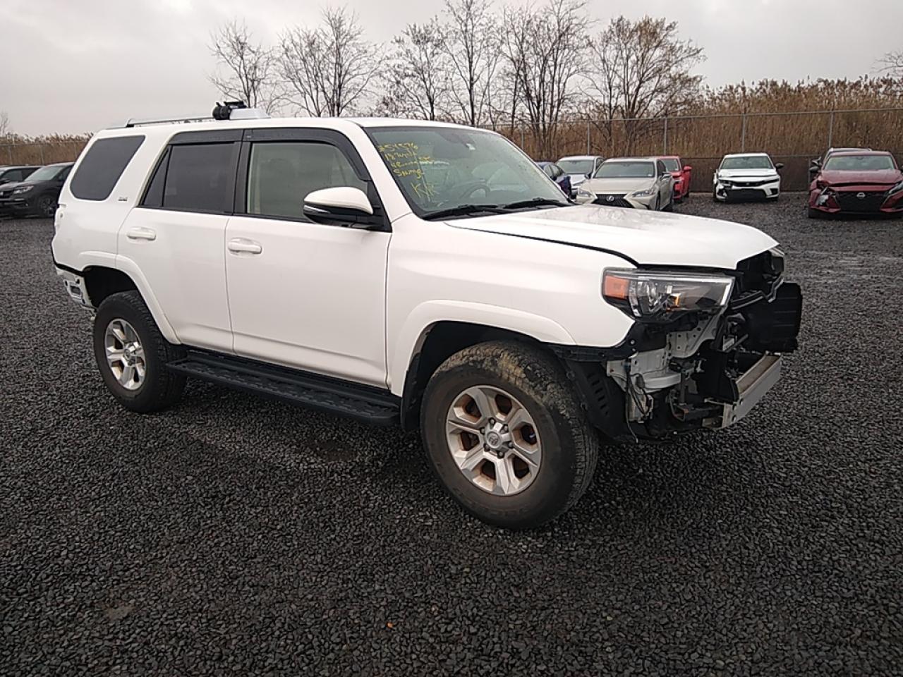 Obraz 2 z 2018 TOYOTA 4RUNNER SR5/SR5 PREMIUM 2018 z VIN JTEBU5JR7J5579687