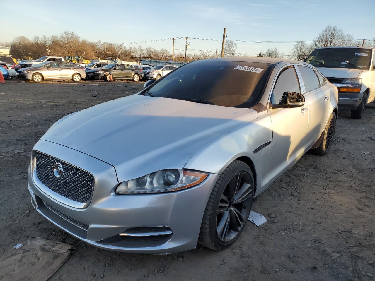 Obraz 1 z 2013 JAGUAR XJL SUPERCHARGED 2013 z VIN SAJWA2GEXDMV39990