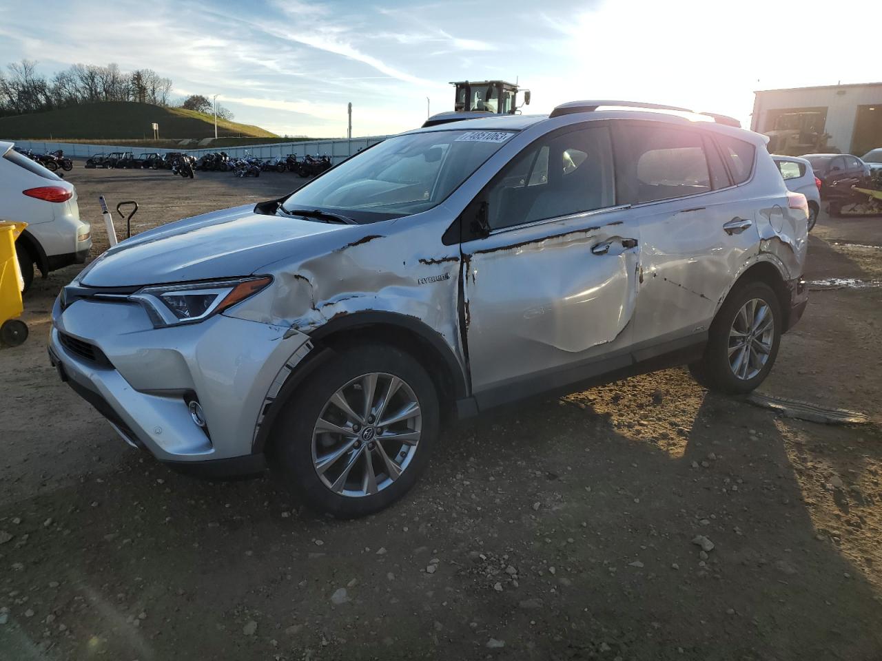 Obraz 1 z 2016 TOYOTA RAV4 HV LIMITED 2016 z VIN JTMDJREV3GD029003